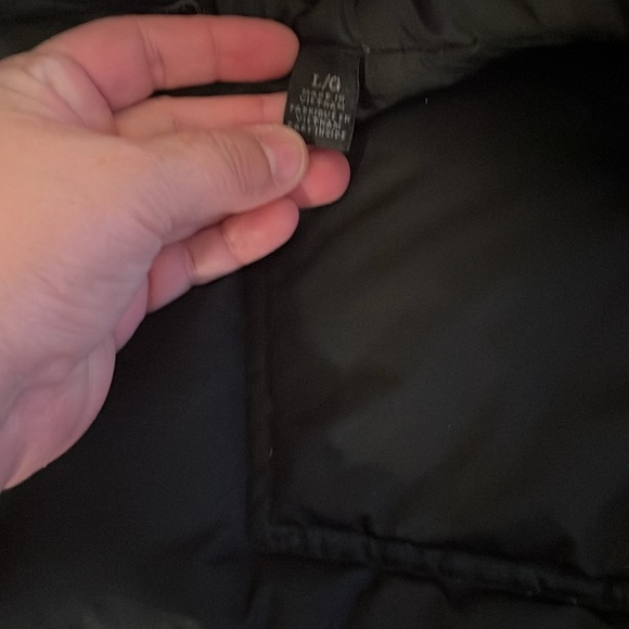 Marmot boys size large puffer jacket - Picture 3 of 4